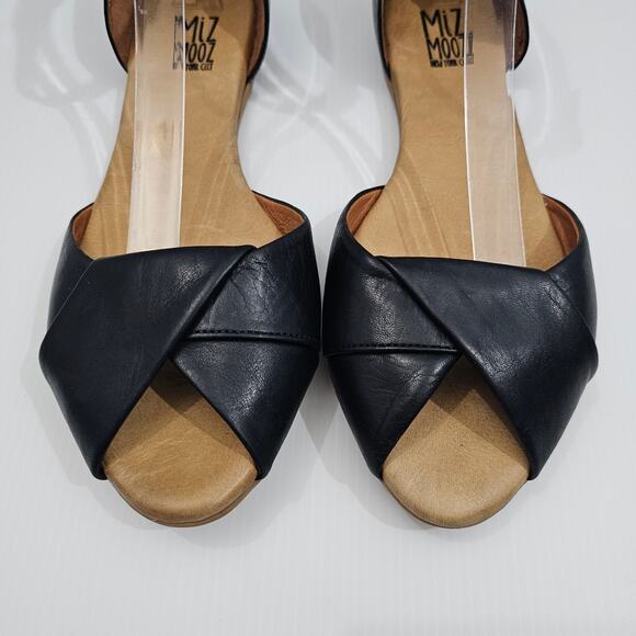 NEW Miz Mooz Kendria Sandal Womens EU 41 Black Leather Ankle Strap Open Toe Flat - Picture 5 of 13